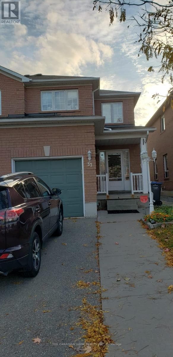 33 Baha Crescent in Brampton, ON - Building Photo - Building Photo