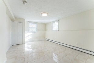 29 Case Dr, Unit #1 in Revere, MA - Building Photo - Building Photo