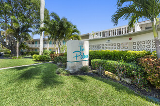 Balmoral Apartments in Boynton Beach, FL - Foto de edificio - Primary Photo