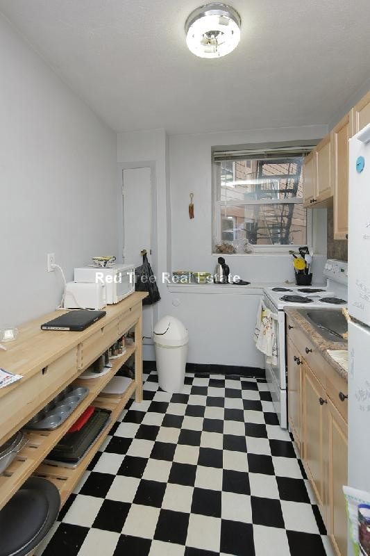 20 Armington St, Unit 16 in Boston, MA - Foto de edificio - Building Photo