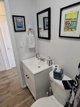 515 W 7th Ave in Stillwater, OK - Foto de edificio - Building Photo