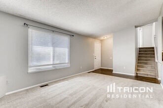 4170 S Biscay Cir in Aurora, CO - Building Photo - Building Photo