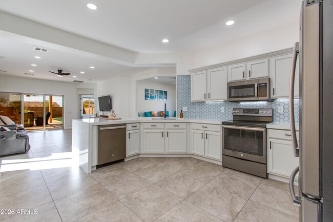 8242 S Hidden Trail Ct in Gold Canyon, AZ - Building Photo - Building Photo