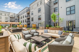 Lusso in Columbus, OH - Building Photo - Building Photo