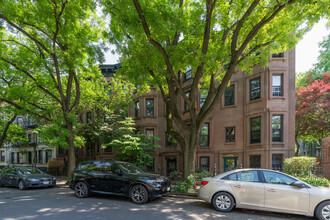 162 Prospect Pl in Brooklyn, NY - Foto de edificio - Building Photo