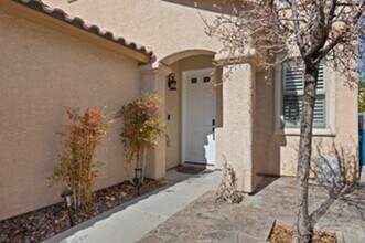 702 Holland Heights Ave in Las Vegas, NV - Building Photo - Building Photo
