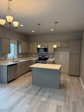 1749 Ashwood Ave in Norwalk, IA - Foto de edificio - Building Photo