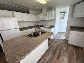 708 NE Braughton St in Branford, FL - Building Photo - Building Photo