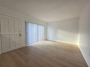 7445 SW 153rd Pl in Miami, FL - Building Photo - Building Photo