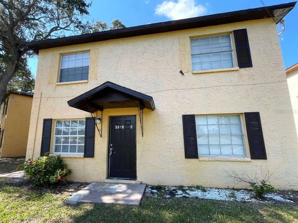 3826 Lakeshore Dr in Tampa, FL - Building Photo