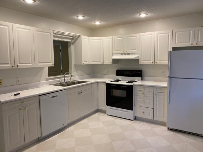209 B Ave E, Unit 1