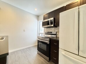 97 Garfield Ave S in Hamilton, ON - Building Photo - Building Photo