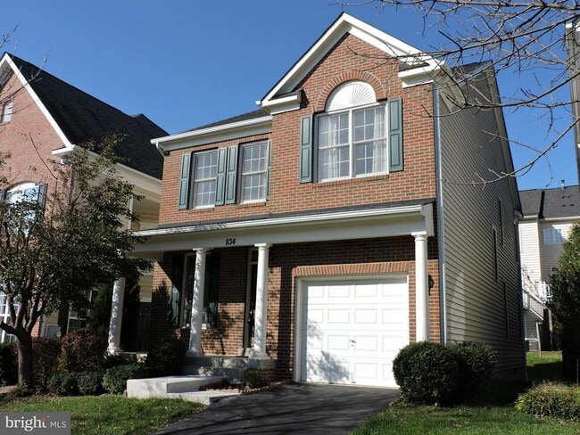 property at 834 Summer Walk Dr