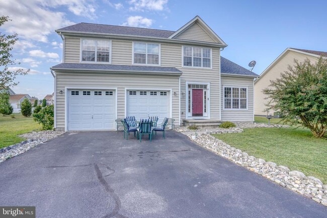 106 Ponds Edge Ct in Felton, DE - Building Photo - Building Photo