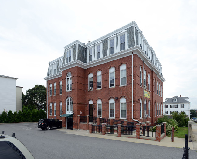 Acushnet Commons in New Bedford, MA - Building Photo - Building Photo