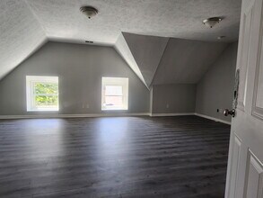1816 W Jefferson St, Unit #3 in Louisville, KY - Building Photo - Building Photo