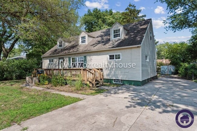 property at 1140 Joyce Ln