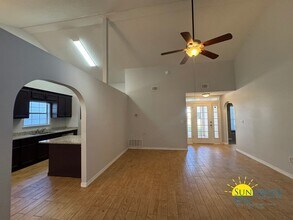 130 Wright Cir in Niceville, FL - Building Photo - Building Photo