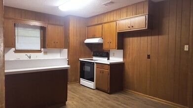 5317 Leawood Dr in Pine Bluff, AR - Building Photo - Building Photo