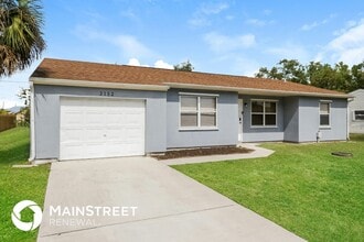 2152 SE South Buttonwood Dr in Port St. Lucie, FL - Building Photo - Building Photo