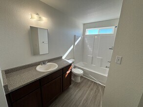 7513 E 45th St in Yuma, AZ - Foto de edificio - Building Photo