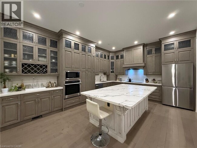property at 470 Violet Gate