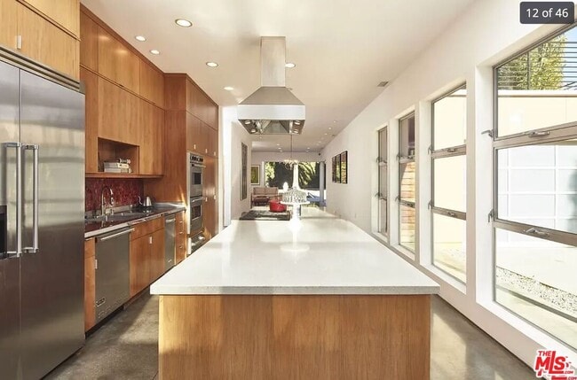 property at 4430 Lindblade Dr