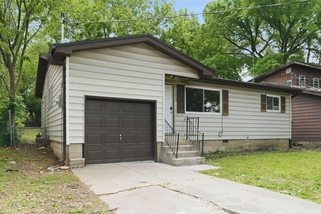 2744 N Pierce Ave in Springfield, MO - Building Photo - Building Photo