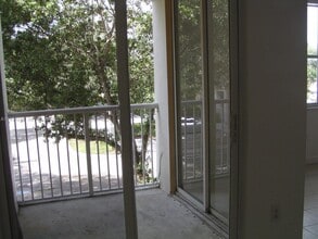 2135 Shoma Dr in West Palm Beach, FL - Building Photo - Building Photo