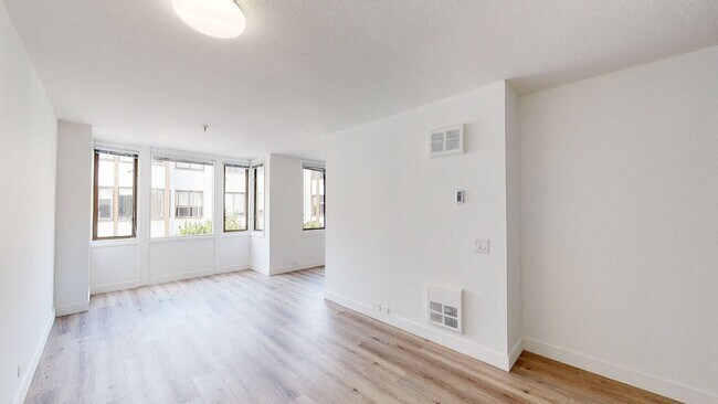 240 Dolores Street Apartments in San Francisco, CA - Building Photo - Building Photo