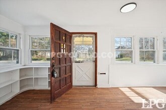 5455 Douglas Rd in Toledo, OH - Building Photo - Building Photo