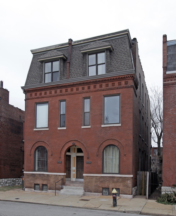 1714 S 13th St in St. Louis, MO - Foto de edificio