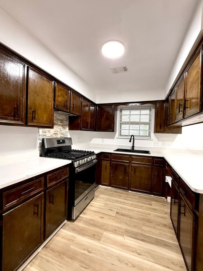 3319 Price Ave in Bryant, AR - Building Photo - Building Photo