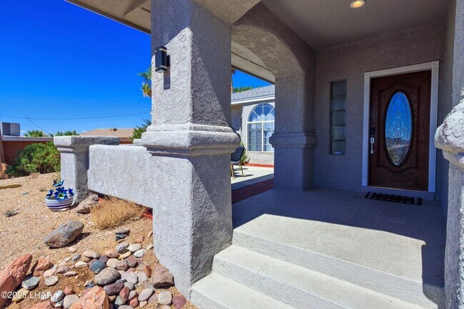 953 Paso Dr in Lake Havasu City, AZ - Building Photo - Building Photo