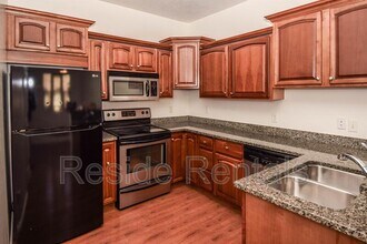 537 W 1570 N in Logan, UT - Foto de edificio - Building Photo