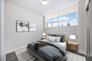 Jameson Avenue Apartments in Toronto, ON - Building Photo