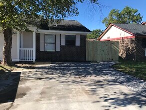 5225 Marseilles Dr, Unit 5225 unit A in North Charleston, SC - Building Photo - Building Photo