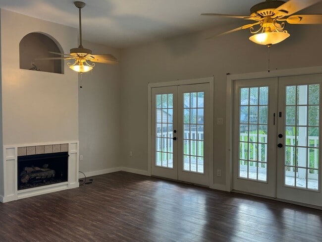 26315 LA-16 in Denham Springs, LA - Building Photo - Building Photo