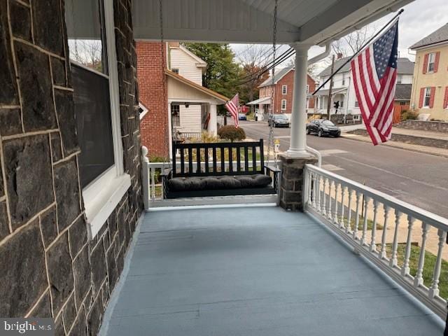 property at 44 E Walnut St