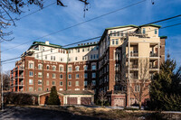 The Crestwood in Kansas City, MO - Building Photo - Building Photo