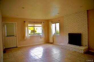 4813 CA-27 in Los Angeles, CA - Building Photo - Building Photo