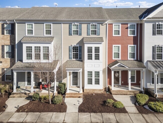 property at 270 Paradise Dr
