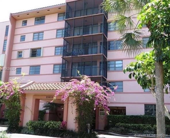 20850 San Simeon Way-Unit -203-5 in Miami, FL - Building Photo - Building Photo