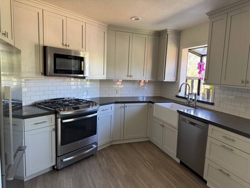 133 Dot Ave in Campbell, CA - Building Photo