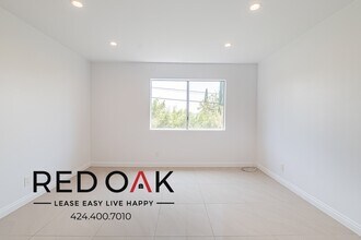 3540 Fletcher Dr in Los Angeles, CA - Building Photo - Building Photo