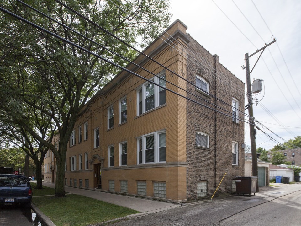 3600 N Oakley Ave in Chicago, IL - Foto de edificio