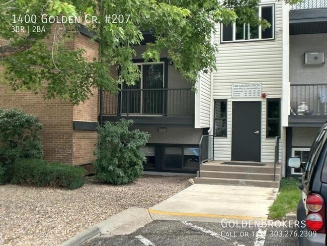 property at 1400 Golden Cir