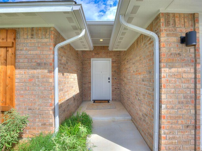 2323 Arcady Ave in Norman, OK - Building Photo - Building Photo