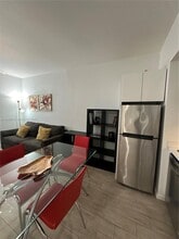 1611 Meridian Ave in Miami Beach, FL - Building Photo - Building Photo