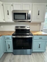 15002 Old Taylorsville Rd in Fisherville, KY - Building Photo - Building Photo